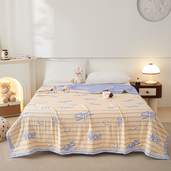 91家纺网 家纺一手货源 找家纺 悦然毛巾被 2025新款八层纱布盖毯毛巾被夏被夏凉被空调被 梦幻光影蓝