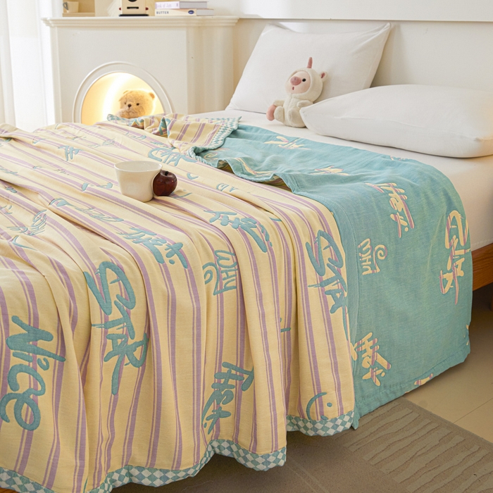 91家纺网 家纺一手货源 找家纺 悦然毛巾被 2025新款八层纱布盖毯毛巾被夏被夏凉被空调被 梦幻光影绿