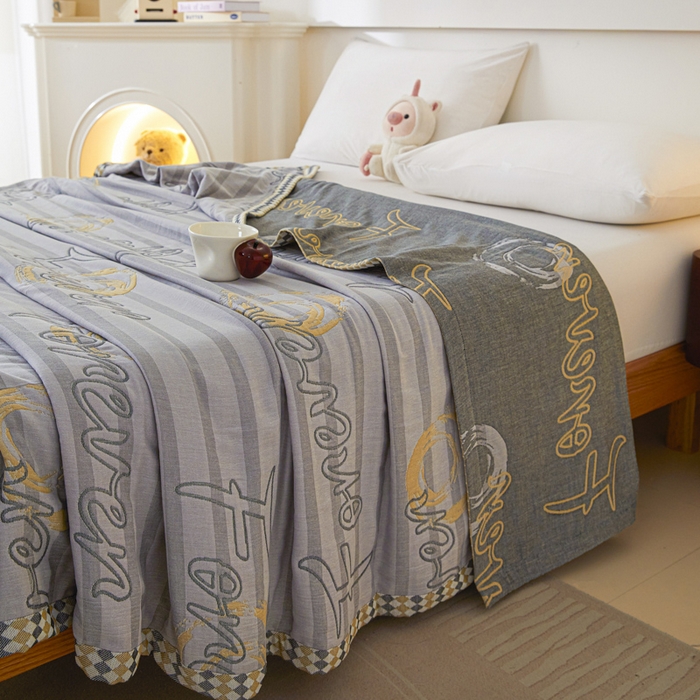 91家纺网 家纺一手货源 找家纺 悦然毛巾被 2025新款八层纱布盖毯毛巾被夏被夏凉被空调被 纱语星辰灰