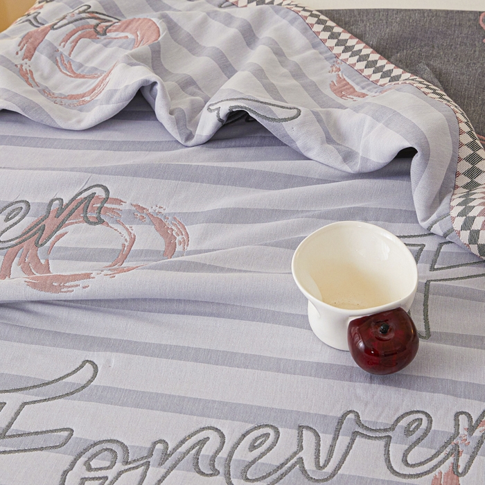 91家纺网 家纺一手货源 找家纺 悦然毛巾被 2025新款八层纱布盖毯毛巾被夏被夏凉被空调被 纱语星辰蓝