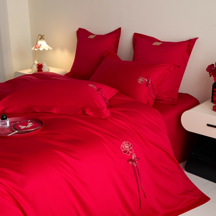 91家纺网 家纺一手货源 找家纺 （总）东方合美（原：皇家传奇） 2025新款婚庆小红书化纤系列四件套(控价138/148）