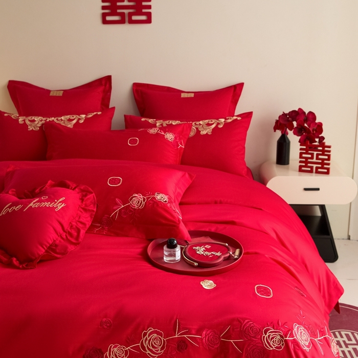 91家纺网 家纺一手货源 找家纺 东方合美（原：皇家传奇） 2025新款婚庆小红书化纤系列四件套(控价138/148） 爱意花园