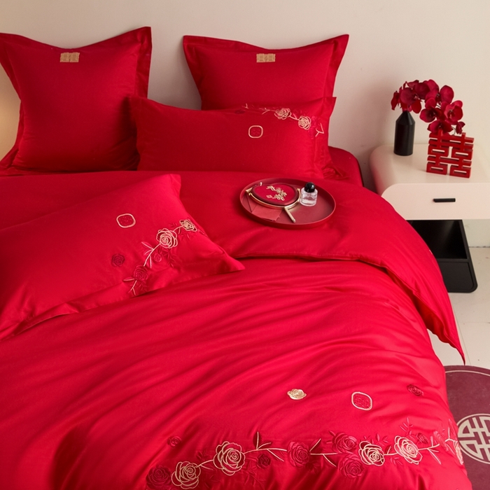 91家纺网 家纺一手货源 找家纺 东方合美（原：皇家传奇） 2025新款婚庆小红书化纤系列四件套(控价138/148） 爱意花园