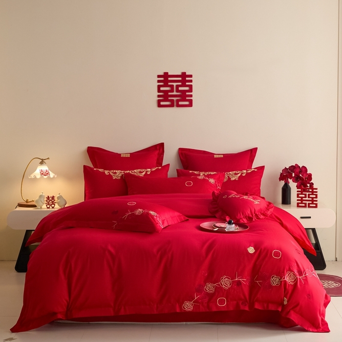  东方合美（原：皇家传奇）2025新款婚庆小红书化纤系列四件套(控价138/148） 爱意花园