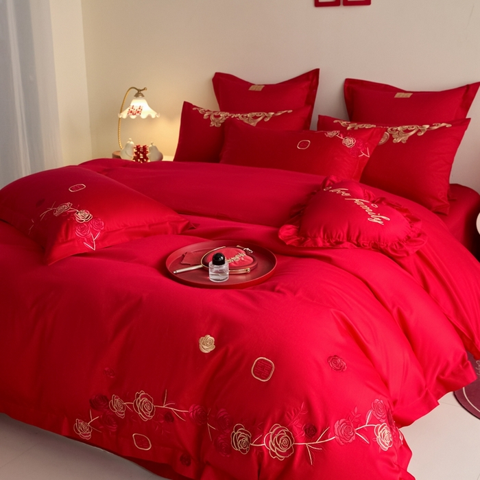 91家纺网 家纺一手货源 找家纺 东方合美（原：皇家传奇） 2025新款婚庆小红书化纤系列四件套(控价138/148） 爱意花园