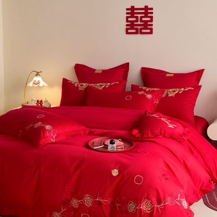 91家纺网 家纺一手货源 找家纺 东方合美（原：皇家传奇） 2025新款婚庆小红书化纤系列四件套(控价138/148） 爱意花园