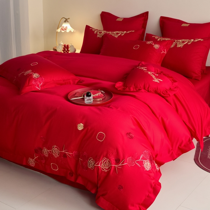 91家纺网 家纺一手货源 找家纺 东方合美（原：皇家传奇） 2025新款婚庆小红书化纤系列四件套(控价138/148） 爱意花园