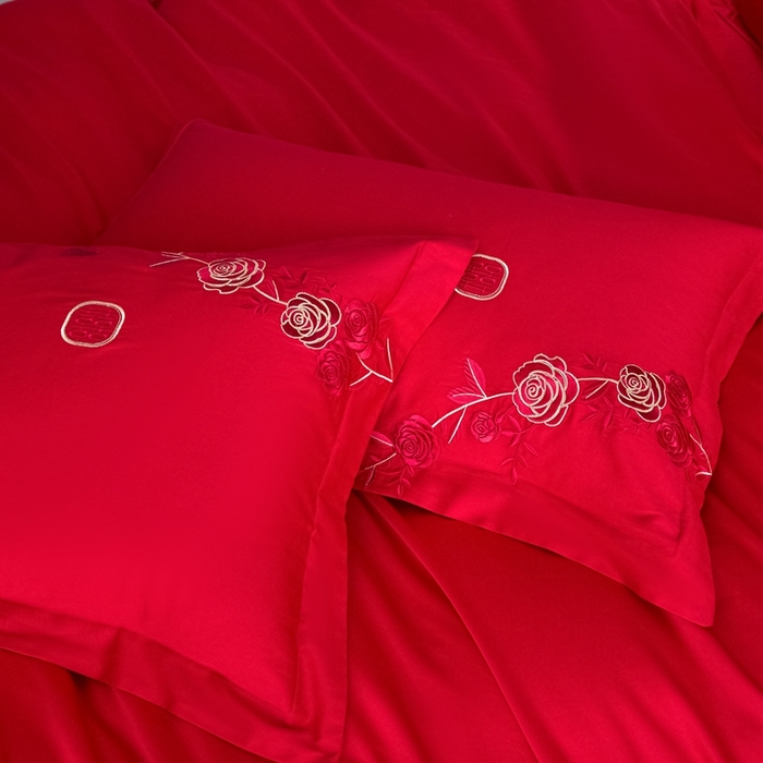 91家纺网 家纺一手货源 找家纺 东方合美（原：皇家传奇） 2025新款婚庆小红书化纤系列四件套(控价138/148） 爱意花园