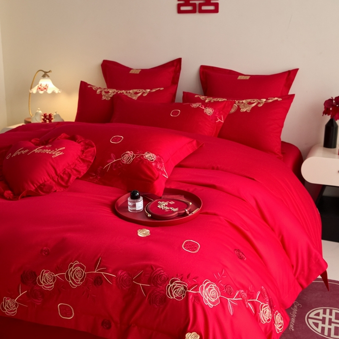 91家纺网 家纺一手货源 找家纺 东方合美（原：皇家传奇） 2025新款婚庆小红书化纤系列四件套(控价138/148） 爱意花园