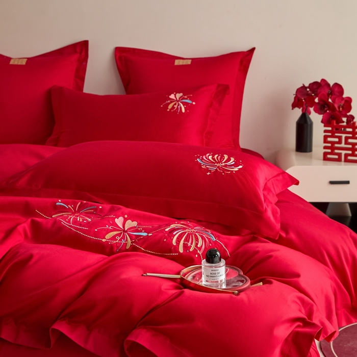 91家纺网 家纺一手货源 找家纺 东方合美（原：皇家传奇） 2025新款婚庆小红书化纤系列四件套(控价138/148） 美丽烟花