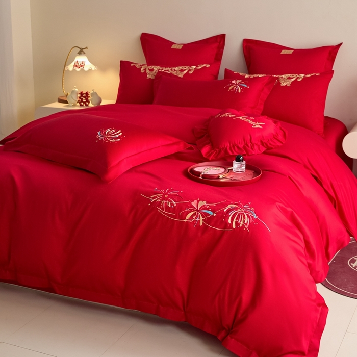 91家纺网 家纺一手货源 找家纺 东方合美（原：皇家传奇） 2025新款婚庆小红书化纤系列四件套(控价138/148） 美丽烟花