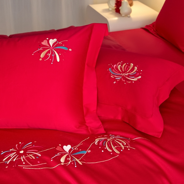 91家纺网 家纺一手货源 找家纺 东方合美（原：皇家传奇） 2025新款婚庆小红书化纤系列四件套(控价138/148） 美丽烟花