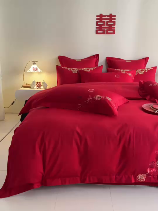 91家纺网 家纺一手货源 找家纺 东方合美（原：皇家传奇） 2025新款婚庆小红书化纤系列四件套(控价138/148） 爱意花园