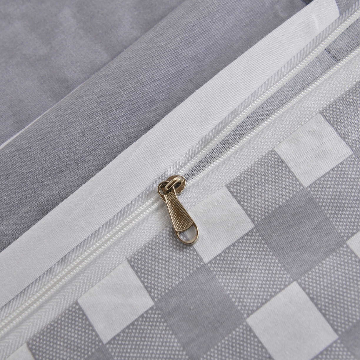 91家纺网 家纺一手货源 找家纺 乐旗家纺 2024新款13372全棉学生宿舍床单款三件套纯棉六件套 校园笔记-灰