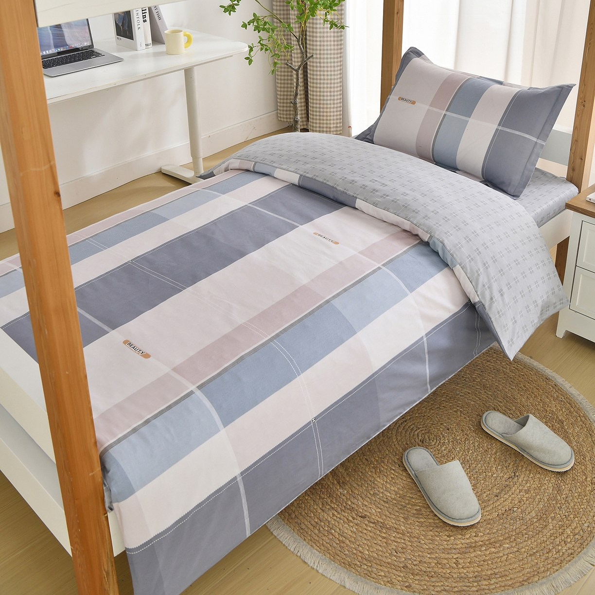 91家纺网 家纺一手货源 找家纺 乐旗家纺 2024新款13372全棉学生宿舍床单款三件套纯棉六件套 格语