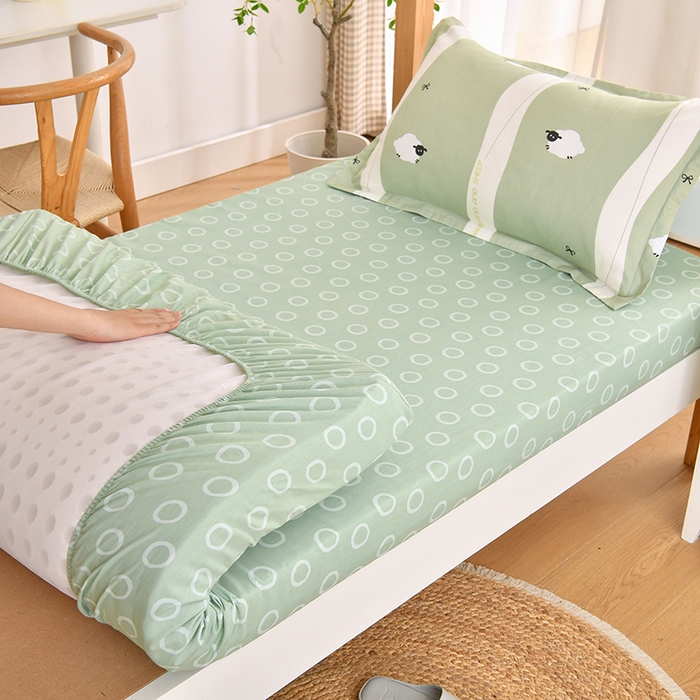 91家纺网 家纺一手货源 找家纺 乐旗家纺 2024新款13372全棉学生宿舍床单款三件套纯棉六件套 羊羊羊-绿