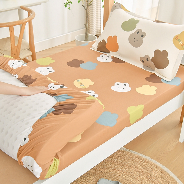 91家纺网 家纺一手货源 找家纺 乐旗家纺 2024新款13372全棉学生宿舍床单款三件套纯棉六件套 青蛙王子