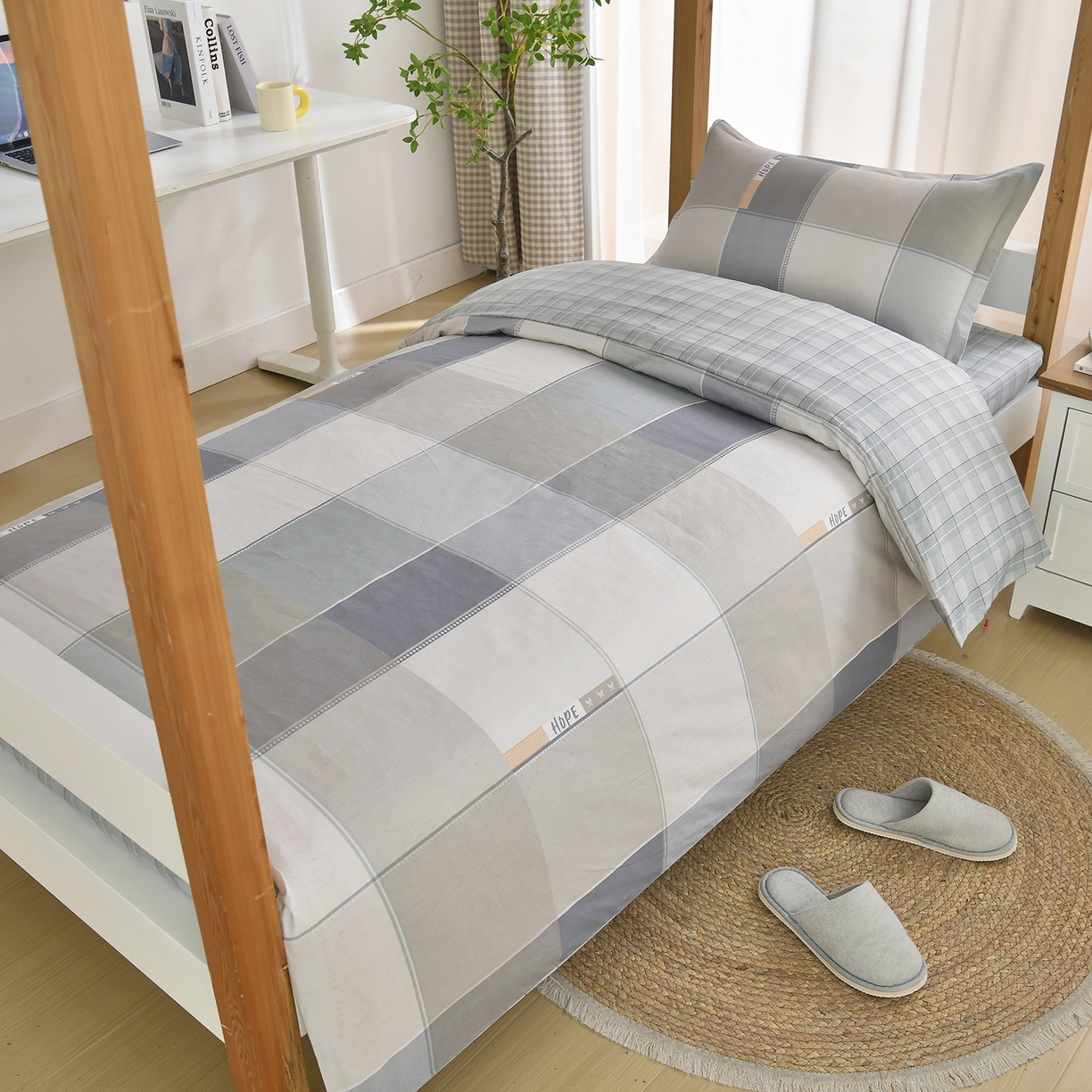 91家纺网 家纺一手货源 找家纺 乐旗家纺 2024新款13372全棉学生宿舍床单款三件套纯棉六件套 盗梦空间