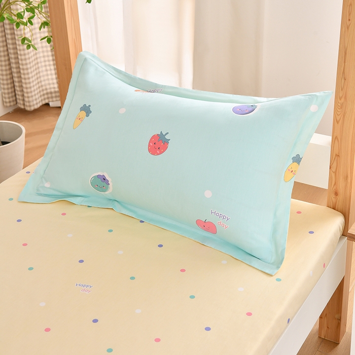 91家纺网 家纺一手货源 找家纺 乐旗家纺 2024新款13372全棉学生宿舍床单款三件套纯棉六件套 清新草莓