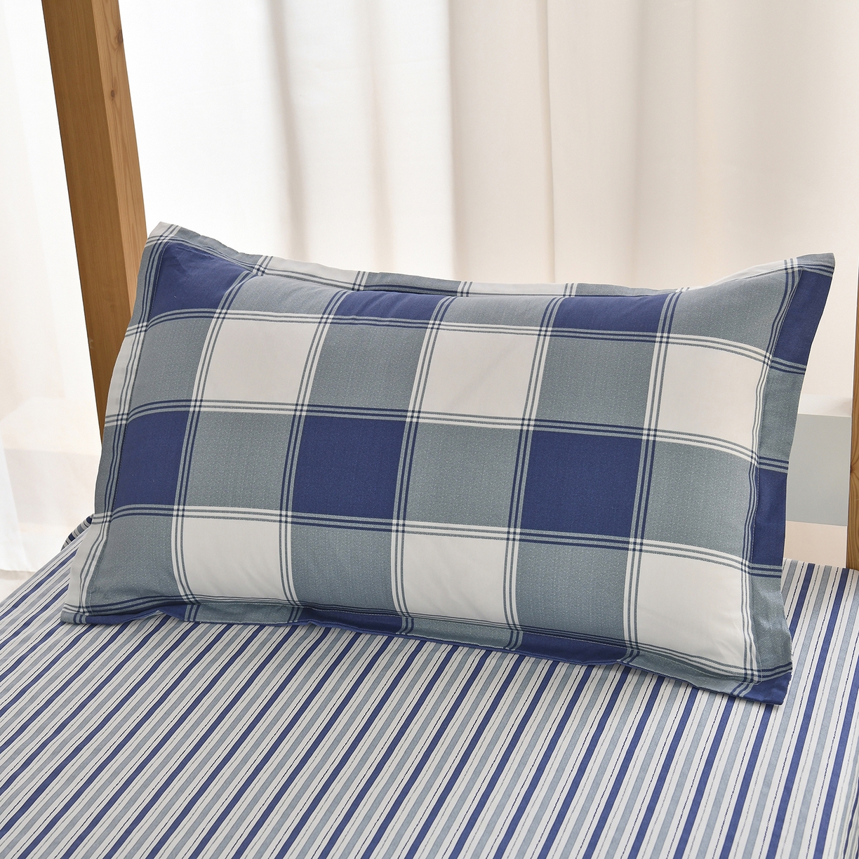 91家纺网 家纺一手货源 找家纺 乐旗家纺 2024新款13372全棉学生宿舍床单款三件套纯棉六件套 蓝色记忆