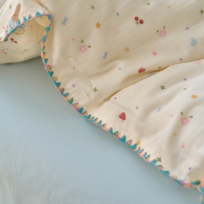 91家纺网 家纺一手货源 找家纺 洋铭区（原狠狠爱） 2025新款全棉彩边双层四件套 甜筒屋