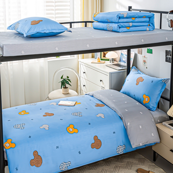 91家纺网 家纺一手货源 找家纺 上学郎家居 2025新款全棉13372学生三件套100棉单人床纯棉六件套学生宿舍床上用品 奇趣拾光-蓝