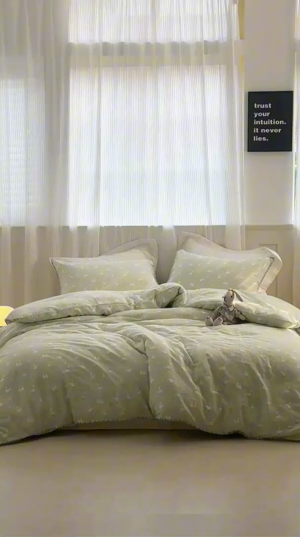 91家纺网 家纺一手货源 找家纺 洋铭区（原狠狠爱） 2025新款全棉彩边双层四件套 贝贝小鸭