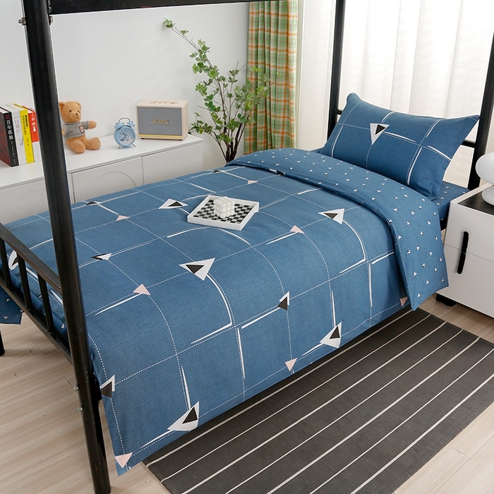 91家纺网 家纺一手货源 找家纺 乐旗家纺 2025新款A类AB版全棉环保印花学生上下铺宿舍三件套六件套 趣味几何