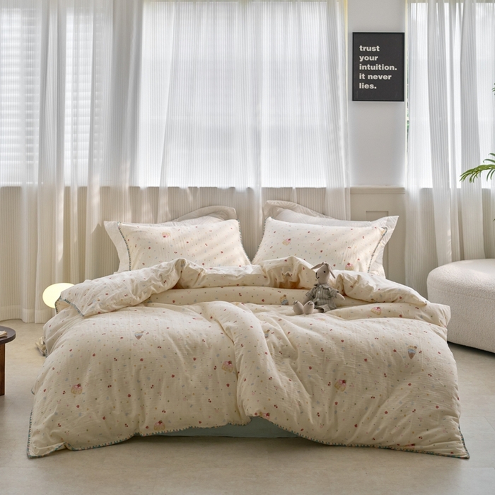 91家纺网 家纺一手货源 找家纺 洋铭区（原狠狠爱） 2025新款全棉彩边双层四件套 甜筒屋