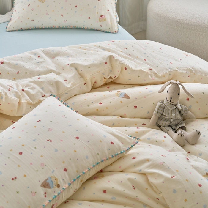 91家纺网 家纺一手货源 找家纺 洋铭区（原狠狠爱） 2025新款全棉彩边双层四件套 甜筒屋