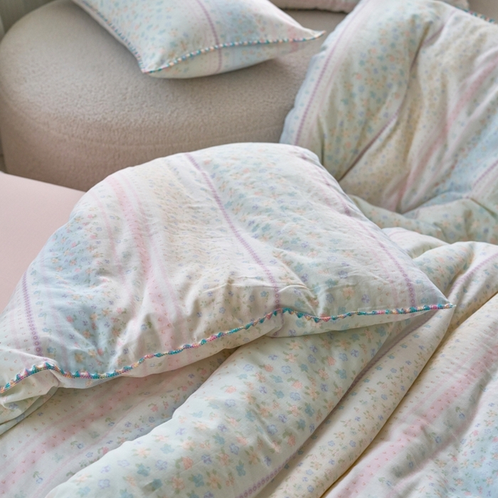 91家纺网 家纺一手货源 找家纺 洋铭区（原狠狠爱） 2025新款全棉彩边双层四件套 满园春色