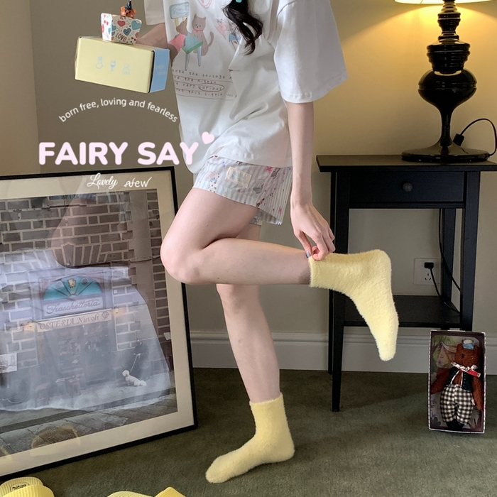 91家纺网 家纺一手货源 找家纺 妍景2025新款宅家少女睡衣短袖短裤 一口兔兔