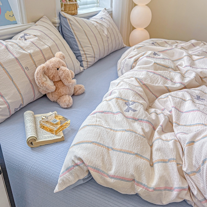 91家纺网 家纺一手货源 找家纺 一比一 2026新款云感皱皱双层纱四件套-简单款情人节