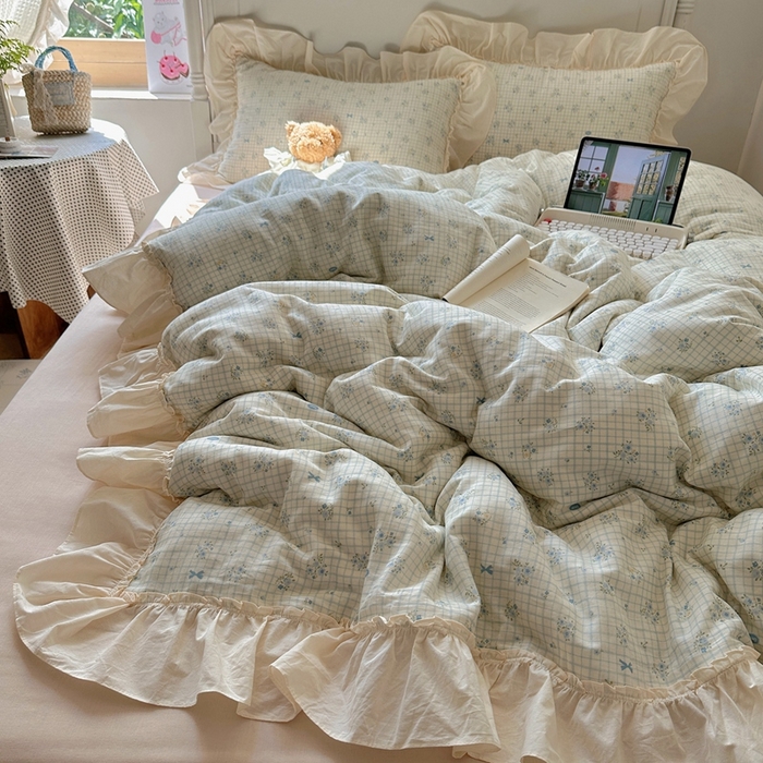 91家纺网 家纺一手货源 找家纺 （总）六巷胡同2025新款法式小碎花a类全棉双层纱花边款四件套