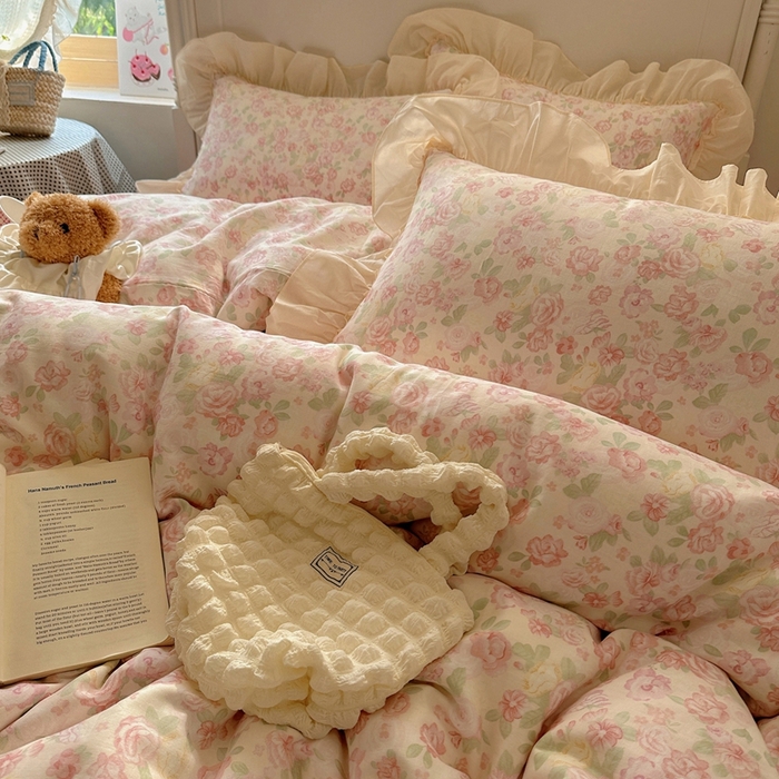 91家纺网 家纺一手货源 找家纺 六巷胡同2025新款法式小碎花a类全棉双层纱花边款四件套 双层纱-茶语山樱