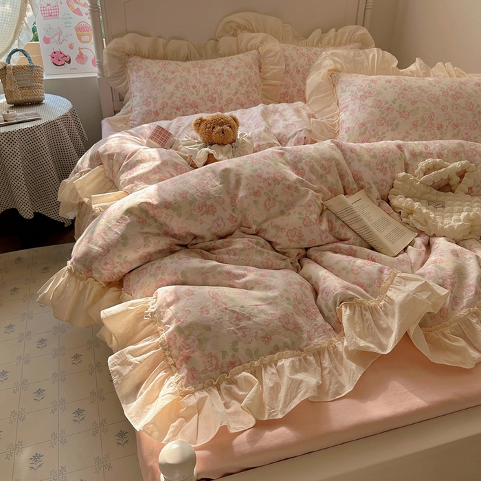 91家纺网 家纺一手货源 找家纺 六巷胡同2025新款法式小碎花a类全棉双层纱花边款四件套 双层纱-茶语山樱