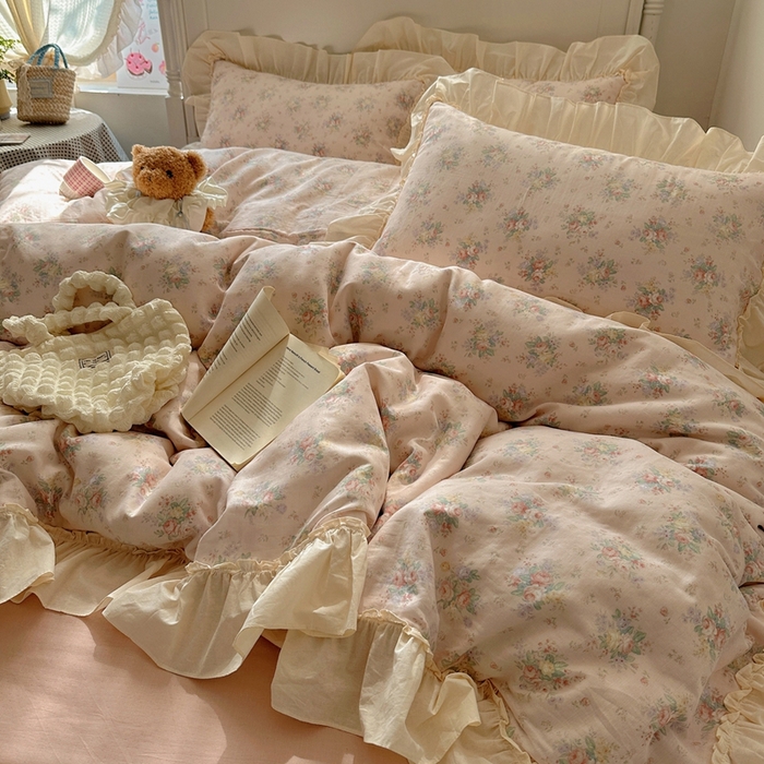 91家纺网 家纺一手货源 找家纺 六巷胡同2025新款法式小碎花a类全棉双层纱花边款四件套 双层纱-风栖木槿