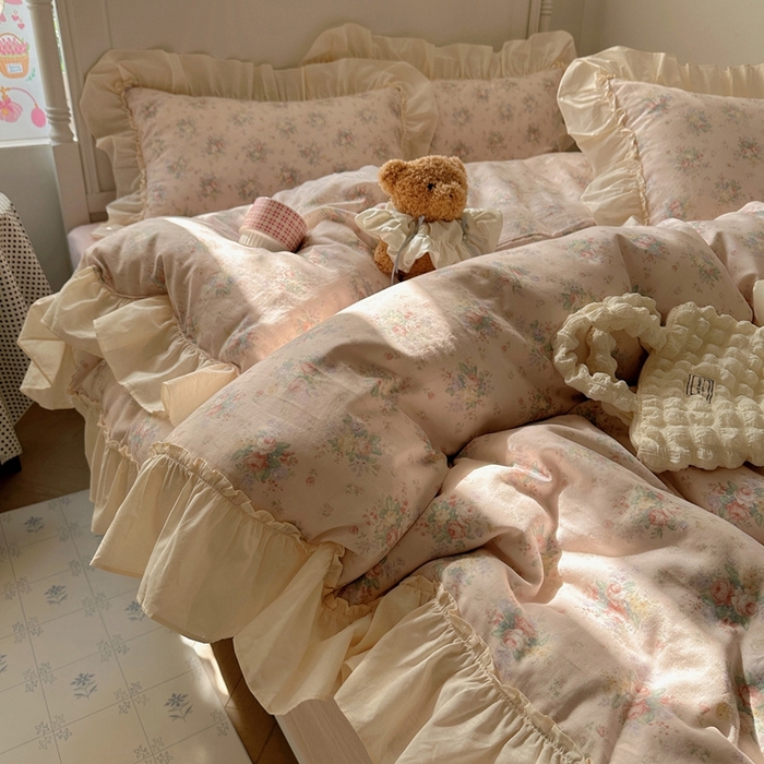 91家纺网 家纺一手货源 找家纺 六巷胡同2025新款法式小碎花a类全棉双层纱花边款四件套 双层纱-风栖木槿