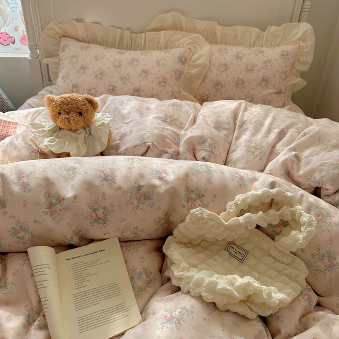 91家纺网 家纺一手货源 找家纺 六巷胡同2025新款法式小碎花a类全棉双层纱花边款四件套 双层纱-风栖木槿