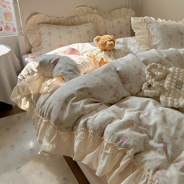 91家纺网 家纺一手货源 找家纺 六巷胡同2025新款法式小碎花a类全棉双层纱花边款四件套 双层纱-海棠秘境