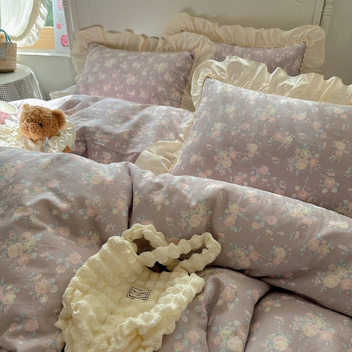 91家纺网 家纺一手货源 找家纺 六巷胡同2025新款法式小碎花a类全棉双层纱花边款四件套 双层纱-慕笙若梦