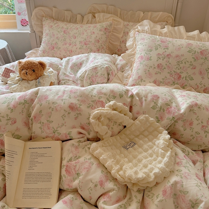 91家纺网 家纺一手货源 找家纺 六巷胡同2025新款法式小碎花a类全棉双层纱花边款四件套 双层纱-蔷薇岛屿