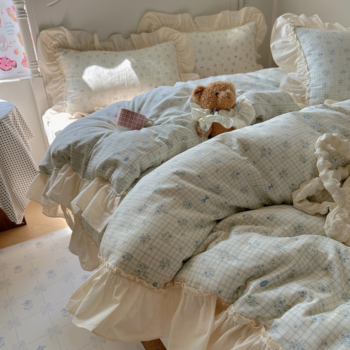 91家纺网 家纺一手货源 找家纺 六巷胡同2025新款法式小碎花a类全棉双层纱花边款四件套 双层纱-薇蓝物语