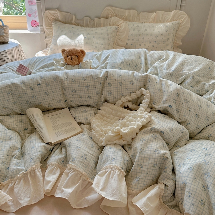 91家纺网 家纺一手货源 找家纺 六巷胡同2025新款法式小碎花a类全棉双层纱花边款四件套 双层纱-薇蓝物语