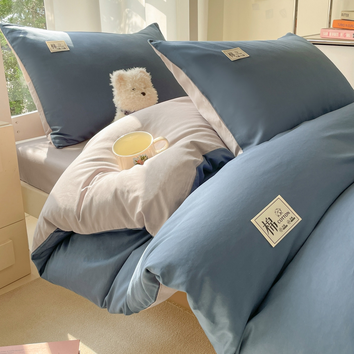 91家纺网 家纺一手货源 找家纺 莱通家纺 2025春夏新款纯棉13372纯色双拼学生三件套 宾利蓝+山灰