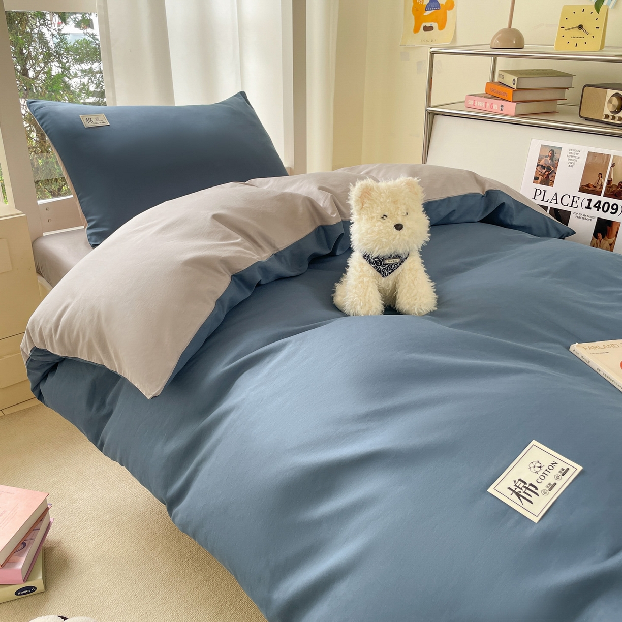 91家纺网 家纺一手货源 找家纺 莱通家纺 2025春夏新款纯棉13372纯色双拼学生三件套 宾利蓝+山灰