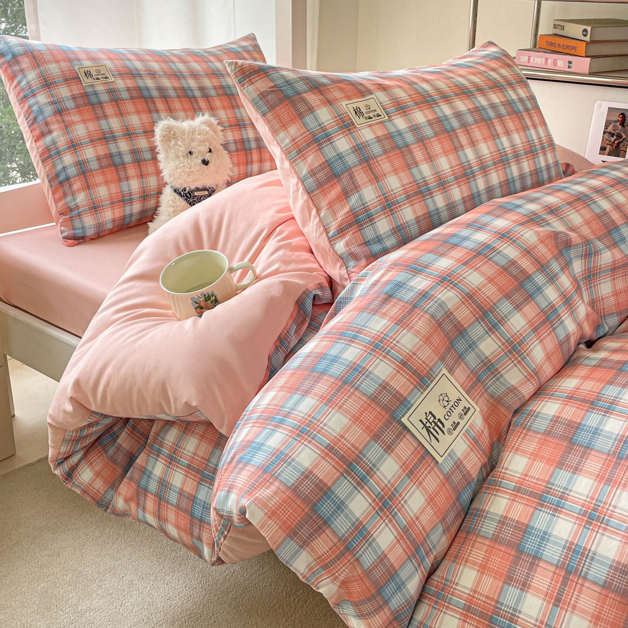 91家纺网 家纺一手货源 找家纺 莱通家纺 2025春夏新款纯棉13372纯色双拼学生三件套 粉小格