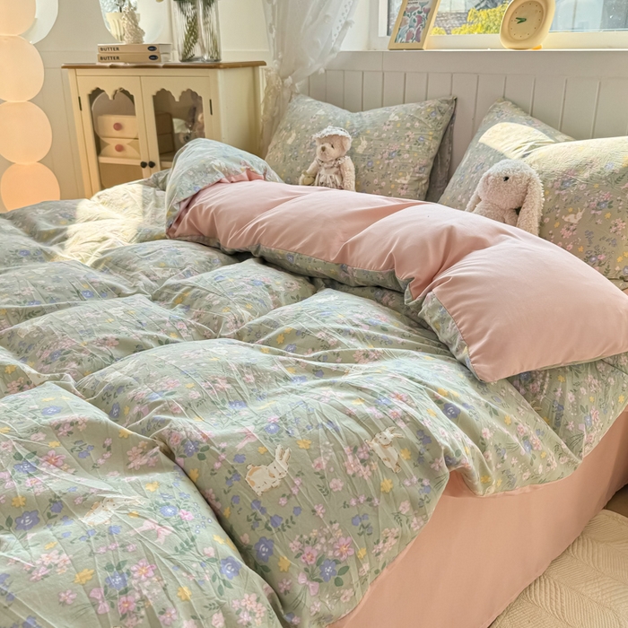 91家纺网 家纺一手货源 找家纺 小叮当家纺仓储工厂店 （提供买家秀 爆款花型 不断货）2025新款水洗皱皱棉印花小清新四件套 花里