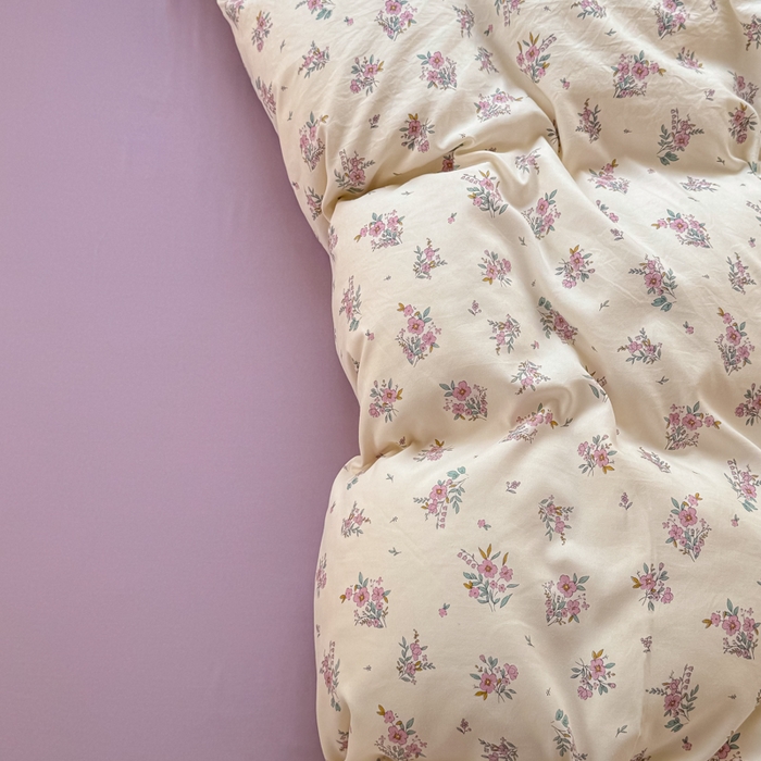 91家纺网 家纺一手货源 找家纺 小叮当家纺仓储工厂店 （提供买家秀 爆款花型 不断货）2025新款水洗皱皱棉印花小清新四件套 初颜