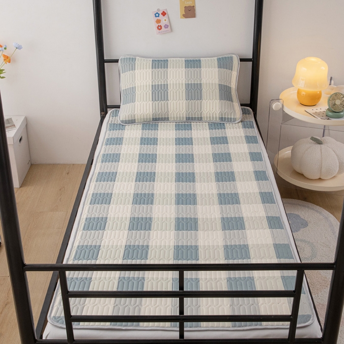 91家纺网 家纺一手货源 找家纺 （总）凌云2025新款直播爆款0.8加厚A类凉感丝学生乳胶凉席